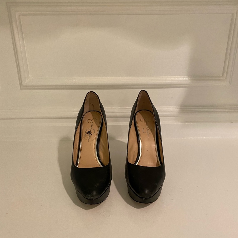 Jessica Simpson Size 9.5 Black Pumps
